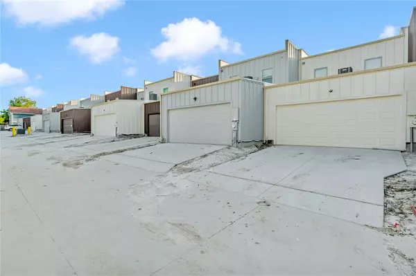 Fort Worth, TX 76110,1703 St Louis Avenue