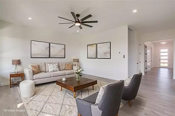 Grandview, TX 76050,8024 Harvest Drive