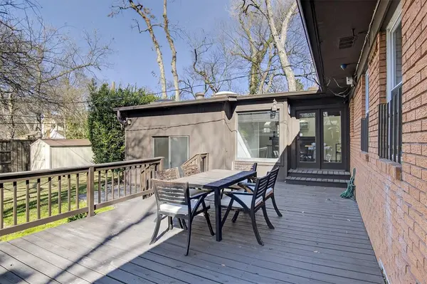 Dallas, TX 75218,10329 Lake Gardens Drive