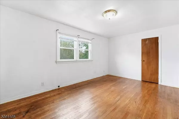 Passaic City, NJ 07055,116 Howard Ave