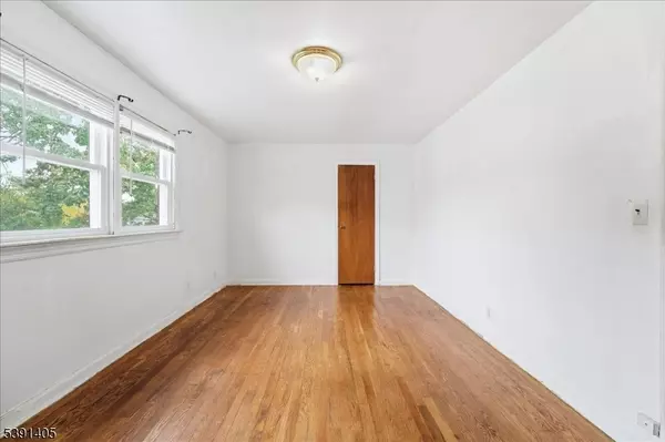 Passaic City, NJ 07055,116 Howard Ave