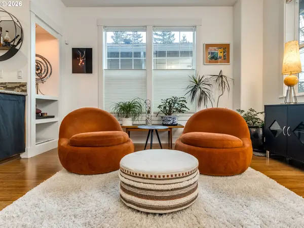 Portland, OR 97206,5619 SE CARLTON ST