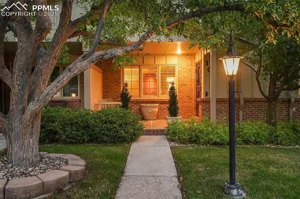 Colorado Springs, CO 80906,102 Miramar DR