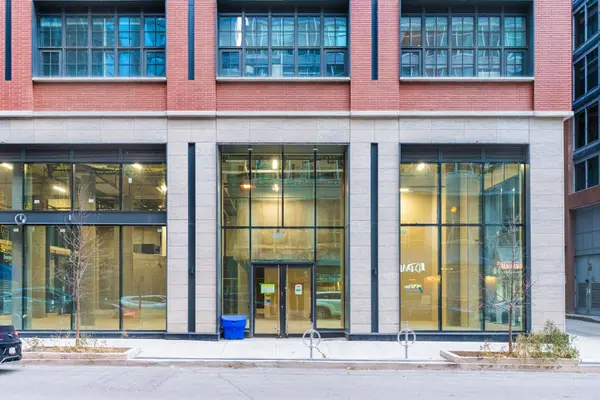 55 Mercer ST #3902, Toronto C01, ON M5V 0W4