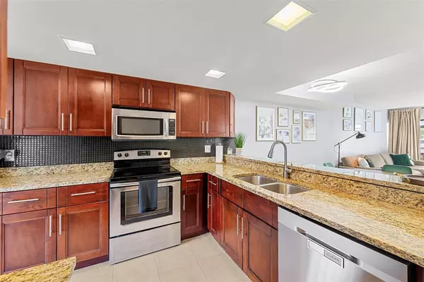 Davie, FL 33314,7110 SW 42nd Ct #7110