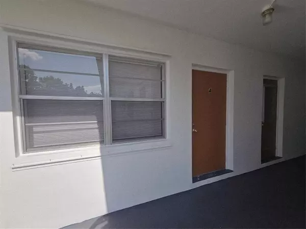 Hollywood, FL 33020,1007 N 19th Ave #4