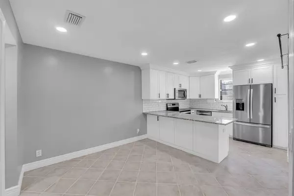 Coral Springs, FL 33065,2675 NW 99th Ave