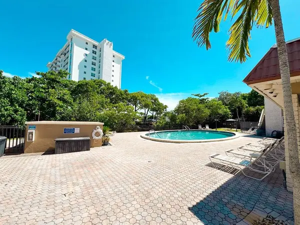 Wilton Manors, FL 33305,12 NE 19th Ct #204A