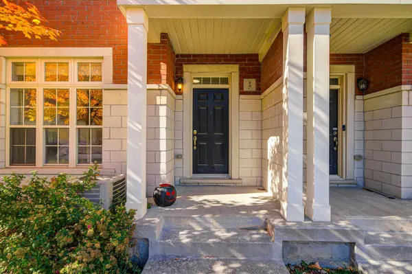 Markham, ON L6C 0P1,9 Vandaam LN