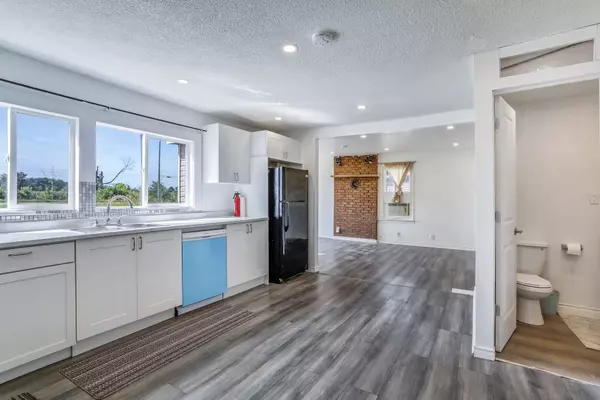 Springwater, ON L0M 1T2,5742 County Rd 90 RD