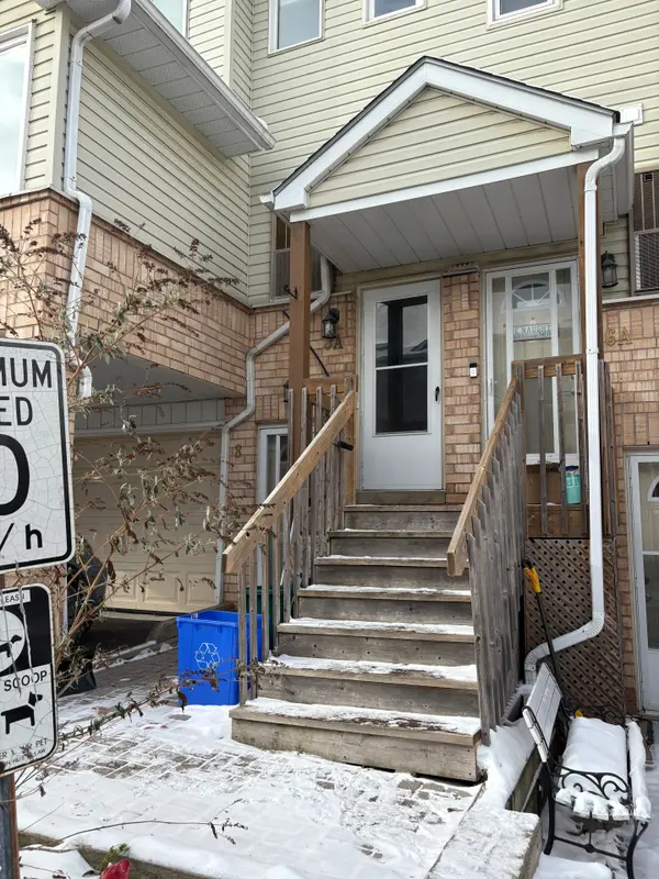 8A Wylie CIR, Halton Hills, ON L7G 5M1