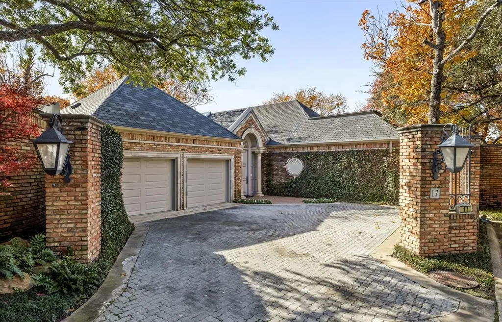 Dallas, TX 75225,17 Stonecourt Circle