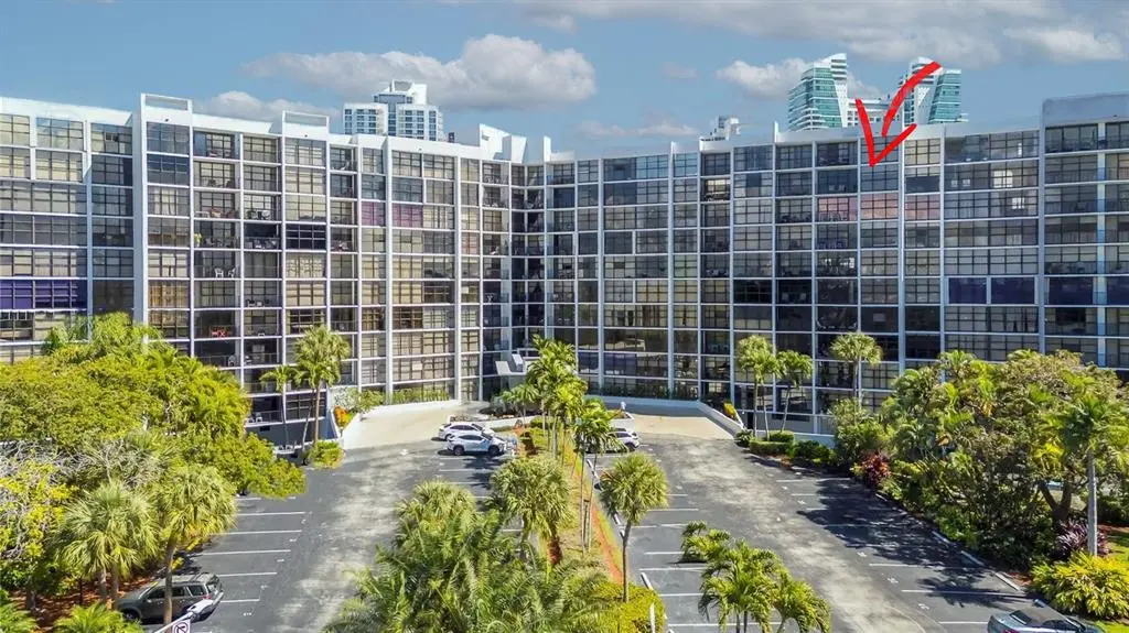 Hallandale Beach, FL 33009,600 Parkview Dr #1029