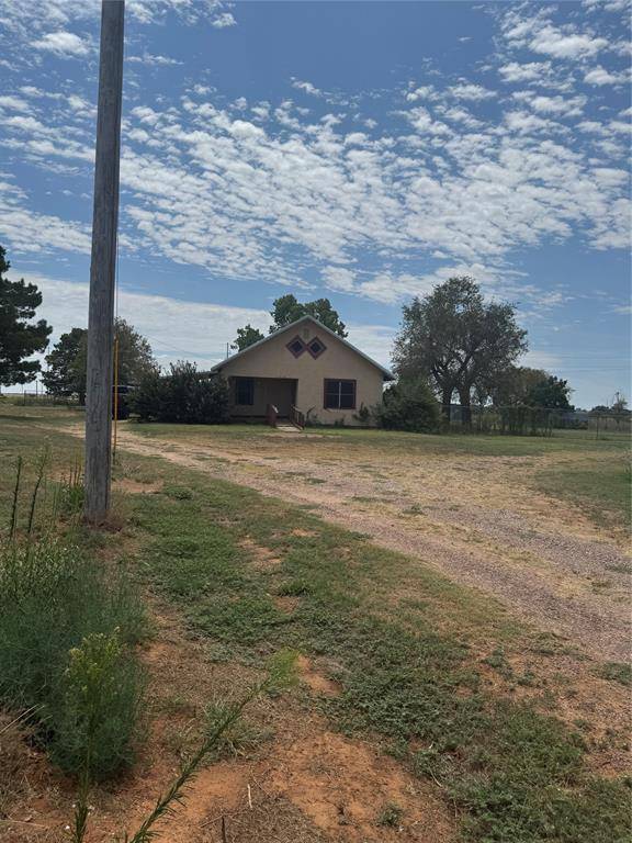 1516 S 8 Street, Chillicothe, TX 79225