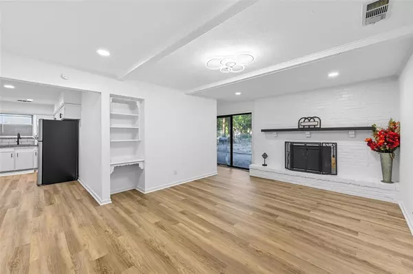 Dallas, TX 75217,7419 Neuhoff Drive