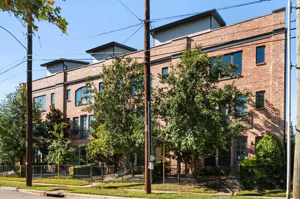 Dallas, TX 75204,1900 Caddo Street #4