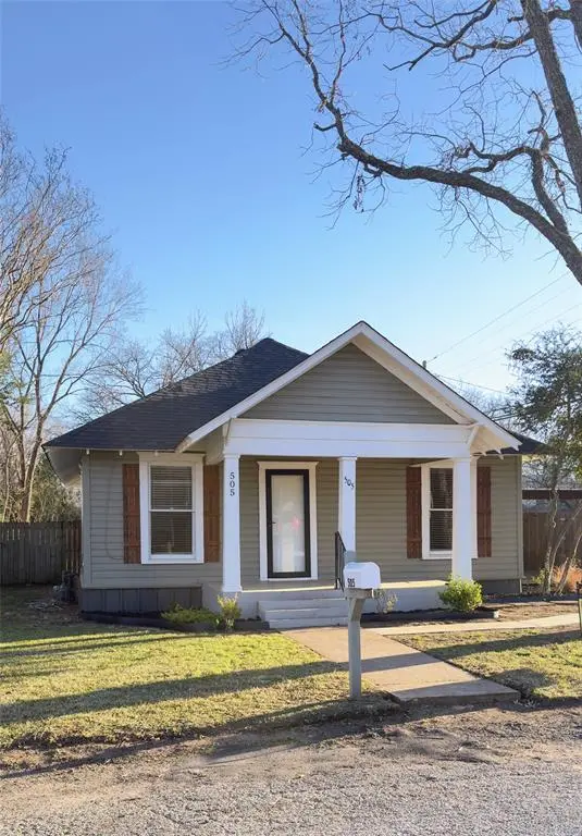 Cleburne, TX 76033,505 W Earl Street