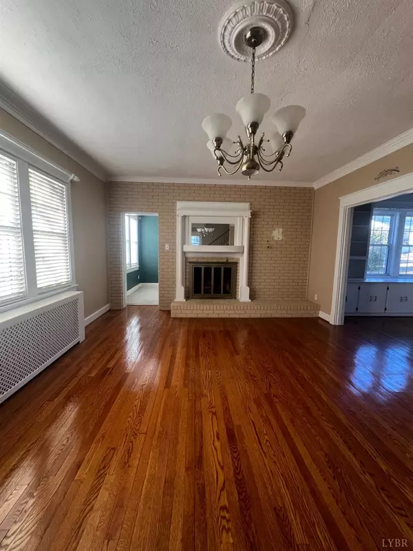 Altavista, VA 24517,1405 Bedford AVE