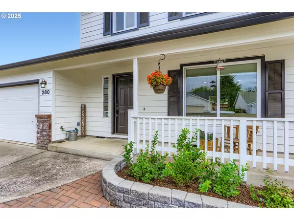 Mc Minnville, OR 97128,280 NW COUNTRY CT