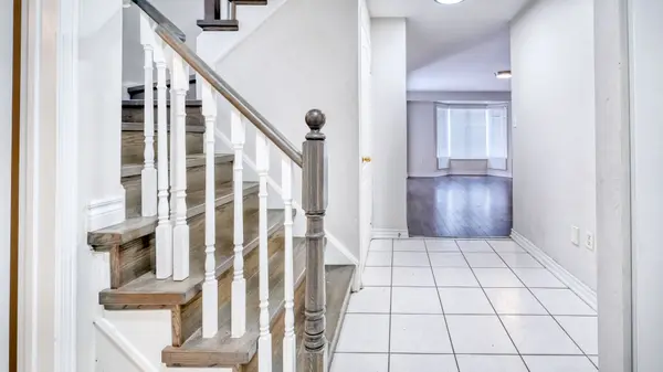 Oshawa, ON L1L 1C7,1973 Secretariat PL