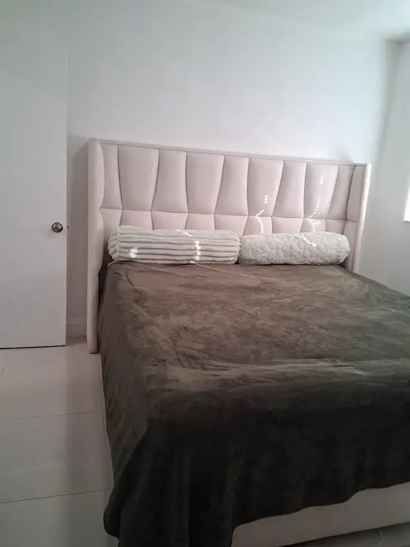 Dania Beach, FL 33004,338 SW 15th St #338