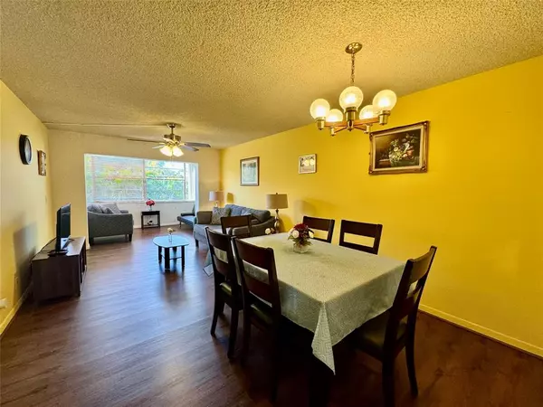 Margate, FL 33063,3070 Holiday Springs Blvd #203