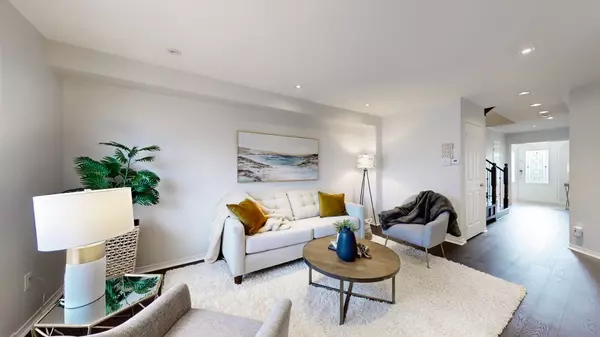 Bradford West Gwillimbury, ON L3Z 0L8,773 Miller Park AVE