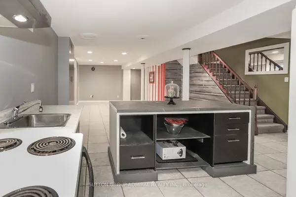 Richmond Hill, ON L4C 0E6,132 Larratt LN