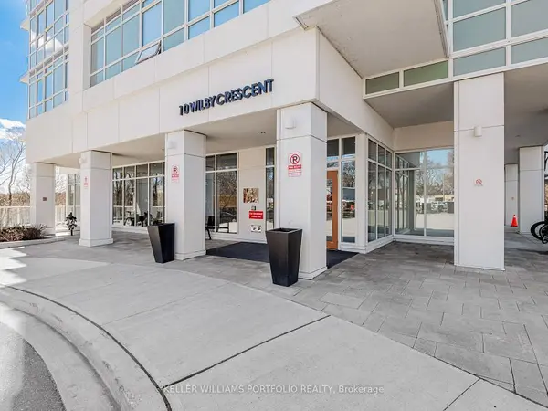 Toronto W04, ON M9N 0B6,10 Wilby CRES #308