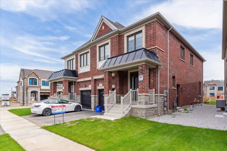 442 Bergamot AVE, Milton, ON L9E 1T8