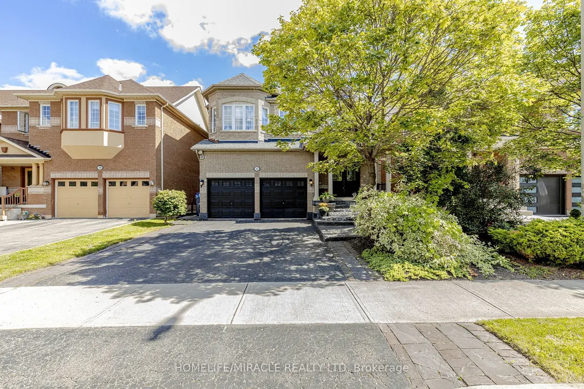 Brampton, ON L7A 3K6,32 Masters Green Lower CRES