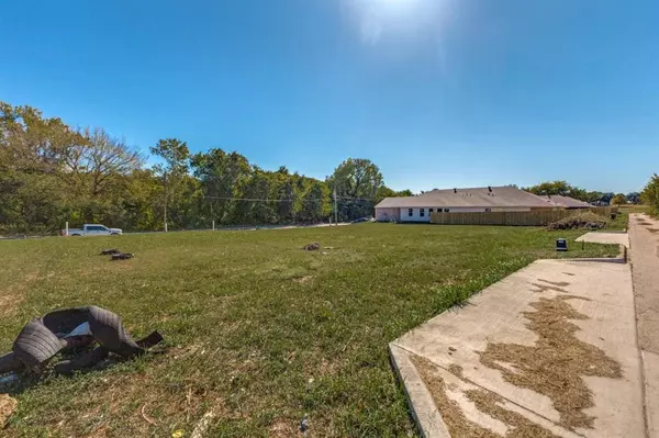 Dallas, TX 75241,3177 Stag Road