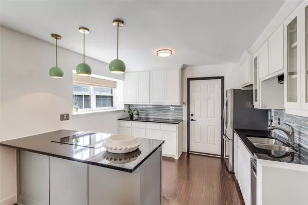 Dallas, TX 75230,7705 Meadow Park Drive #205