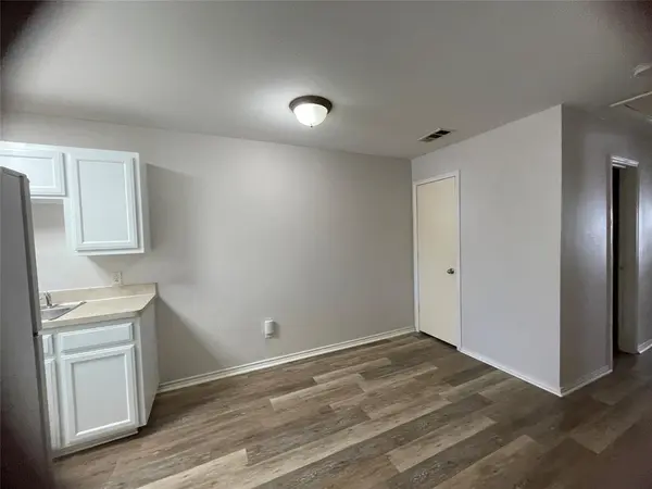 Fort Worth, TX 76114,5217 Calloway Street #B