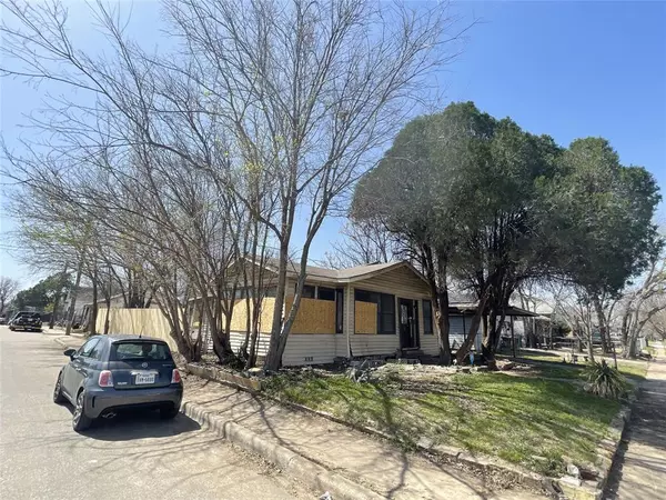 Fort Worth, TX 76104,1136 E Leuda Street