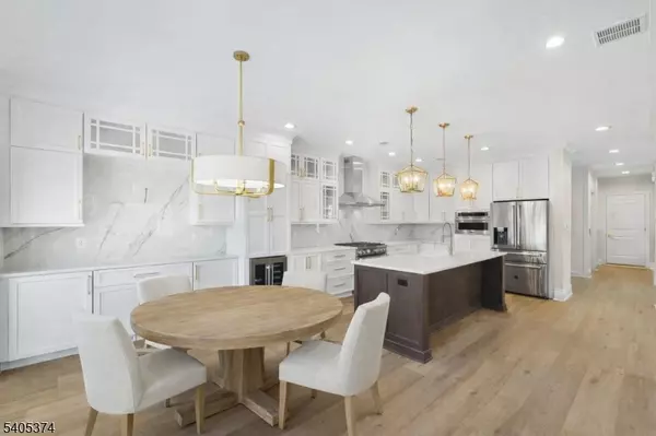 Watchung Boro, NJ 07069,502 Tiffany Way