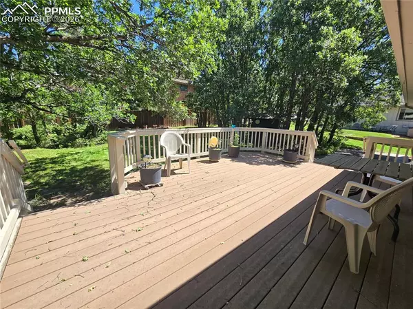 Colorado Springs, CO 80919,158 Buckeye DR