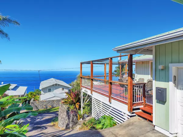 Captain Cook, HI 96704,87-3218 CARISSA RD