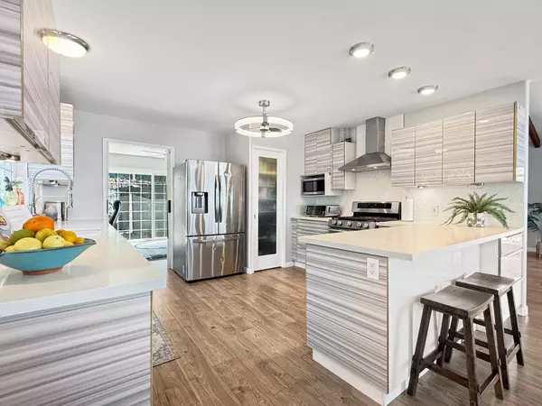 Captain Cook, HI 96704,87-3218 CARISSA RD