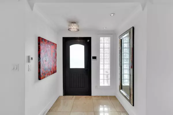 Toronto C04, ON M5M 3C1,12 Armour BLVD