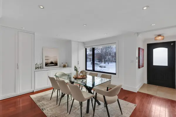 Toronto C04, ON M5M 3C1,12 Armour BLVD