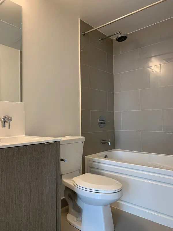 Toronto C01, ON M5J 0C3,88 Harbour ST #3911