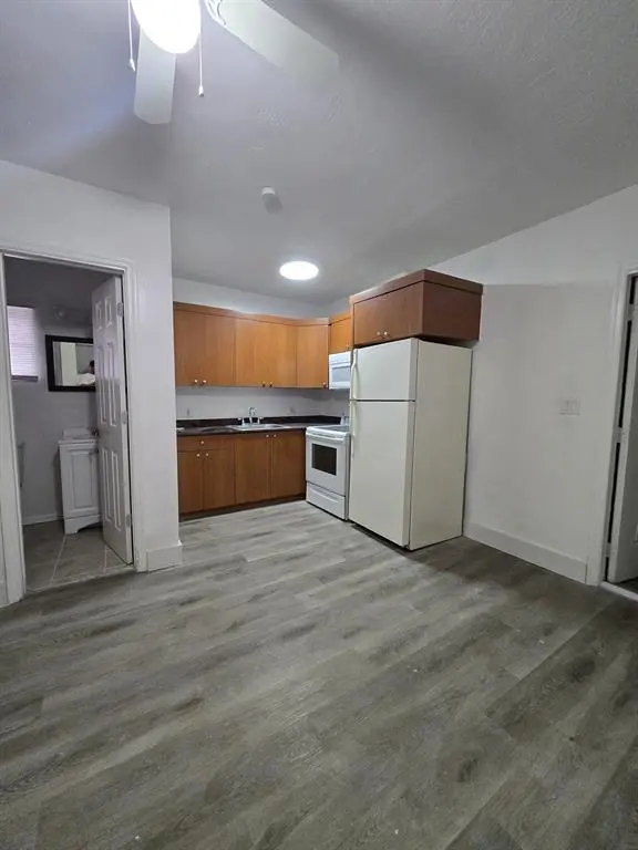 Hollywood, FL 33020,1837 Sherman St