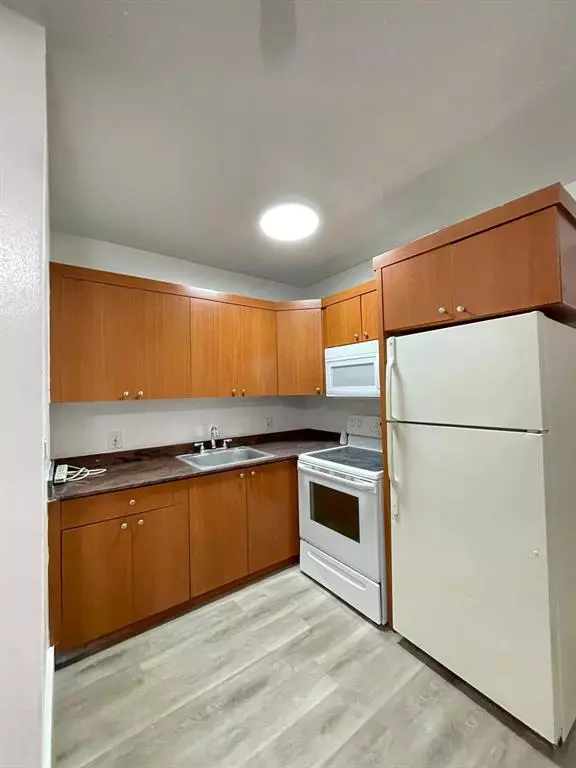 Hollywood, FL 33020,1837 Sherman St