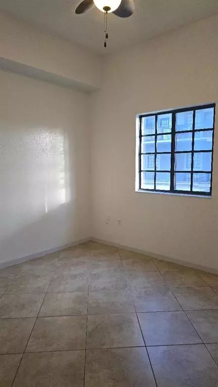 Coral Springs, FL 33065,2851 Riverside Dr #101