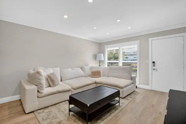 Boca Raton, FL 33432,55 SE 14th St #211