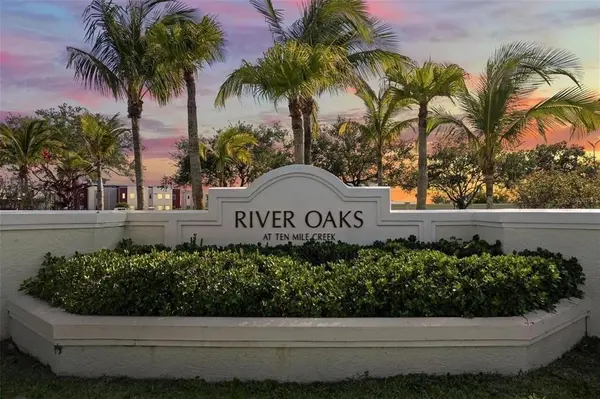 2601 Creekside Dr, Fort Pierce, FL 34981