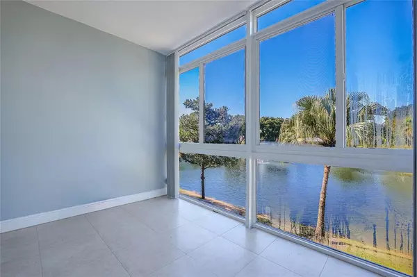 Lauderdale Lakes, FL 33319,3431 NW 50th Ave #206