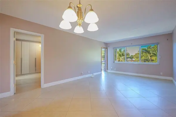 Lauderdale Lakes, FL 33319,3431 NW 50th Ave #206