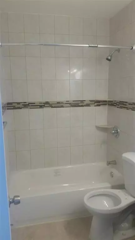 Fort Lauderdale, FL 33305,2414 NE 25th Place #8